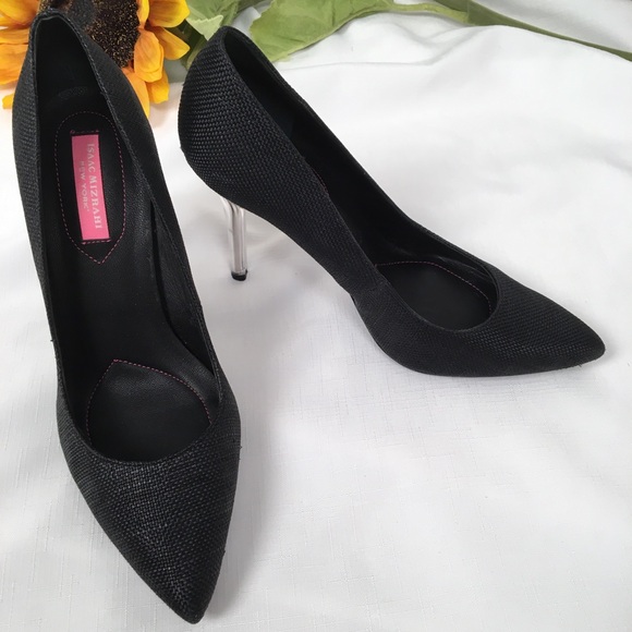 Isaac Mizrahi IsLeeza Textured Black Pumps with Clear Heel - Picture 2 of 15
